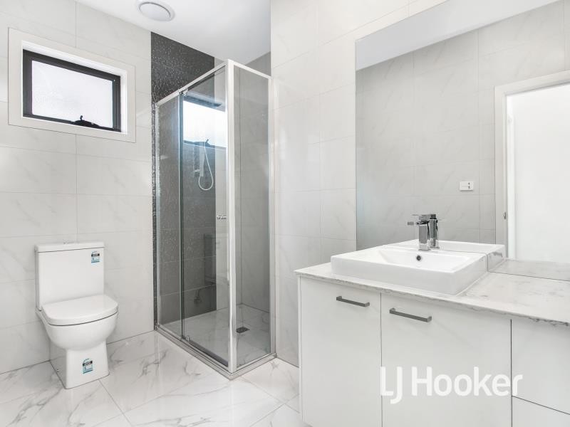 1/5 Dortad Court, Hampton Park VIC 3976