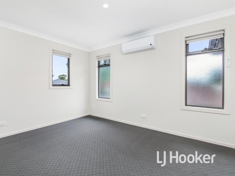 1/5 Dortad Court, Hampton Park VIC 3976