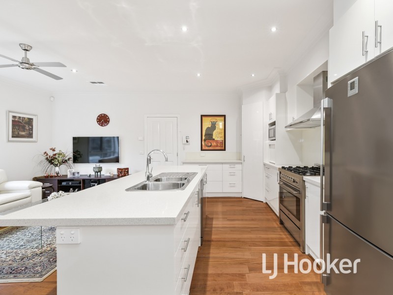 14/1 Paddington Terrace, Berwick VIC 3806