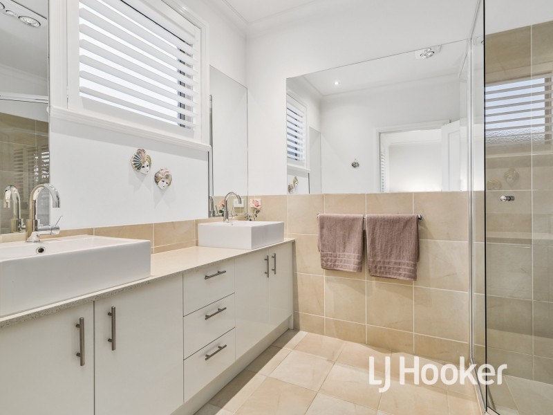 14/1 Paddington Terrace, Berwick VIC 3806