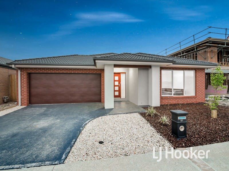 81 Park Orchard Drive, Pakenham VIC 3810