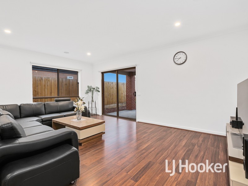 81 Park Orchard Drive, Pakenham VIC 3810