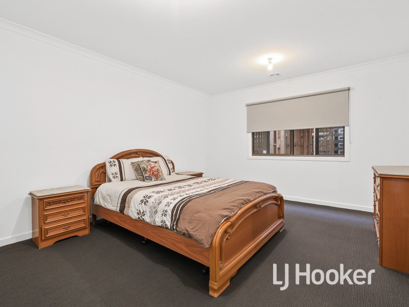 81 Park Orchard Drive, Pakenham VIC 3810