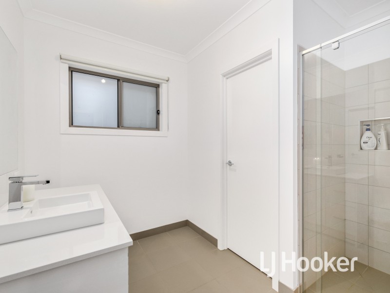 81 Park Orchard Drive, Pakenham VIC 3810