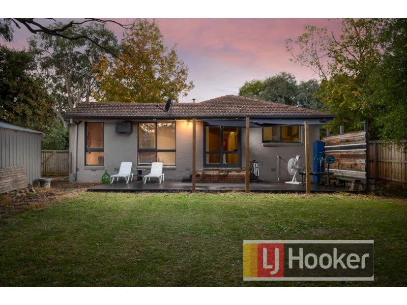 15 Selkirk Court, Berwick VIC 3806