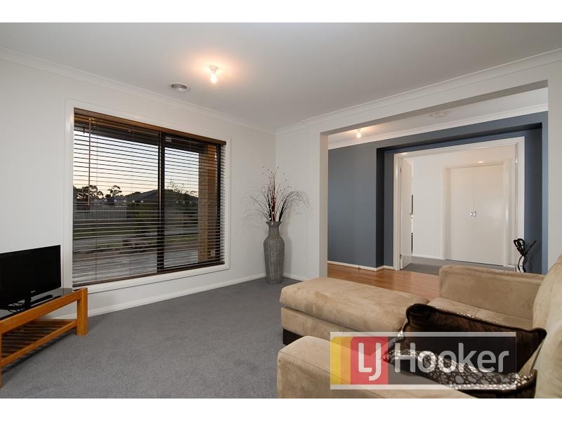 3 Faldo Place, Cranbourne North VIC 3977