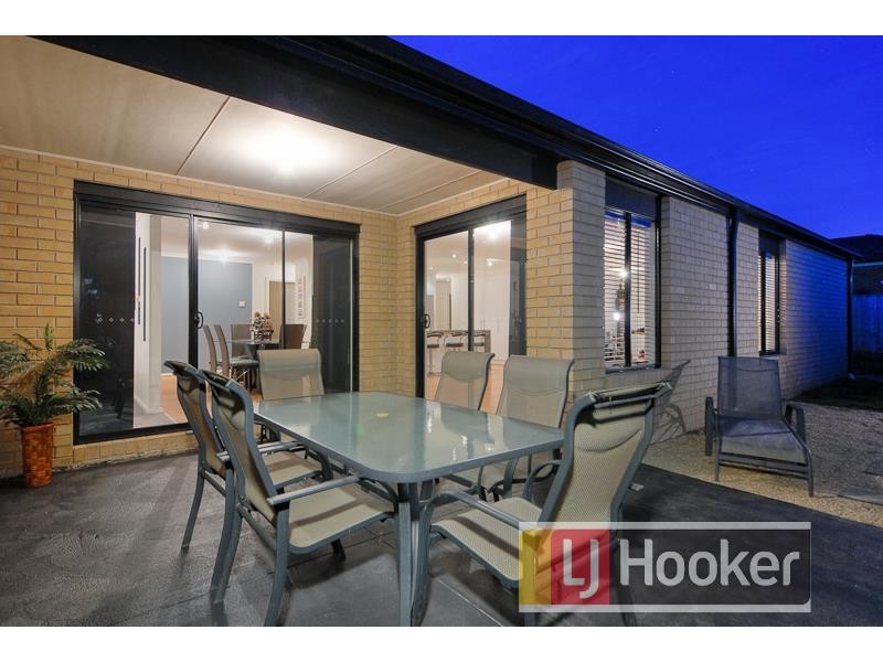 3 Faldo Place, Cranbourne North VIC 3977