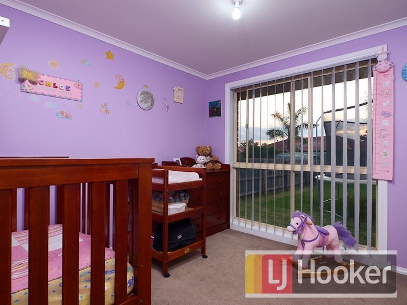 94 Courtenay Avenue, Cranbourne North VIC 3977