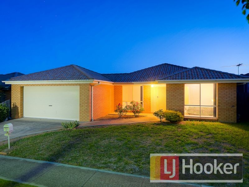 23 Karoonda Way, Hampton Park VIC 3976