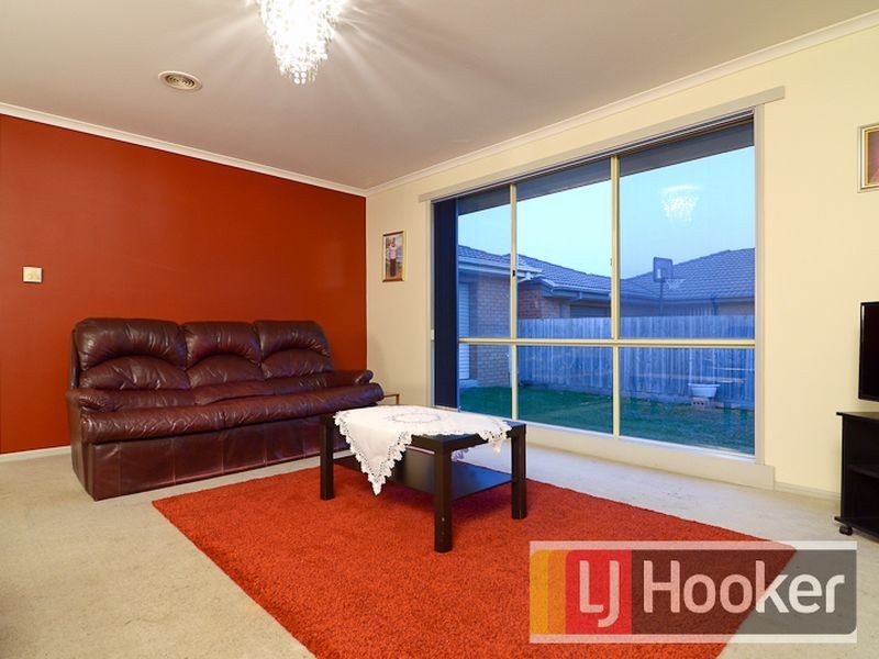 23 Karoonda Way, Hampton Park VIC 3976