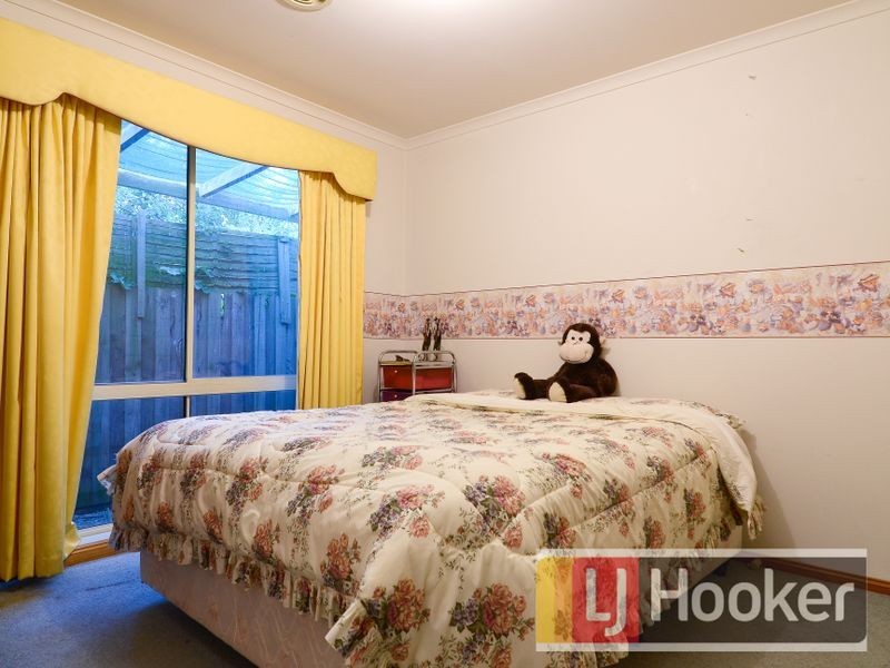 9 Manatoka Crescent, Hampton Park VIC 3976