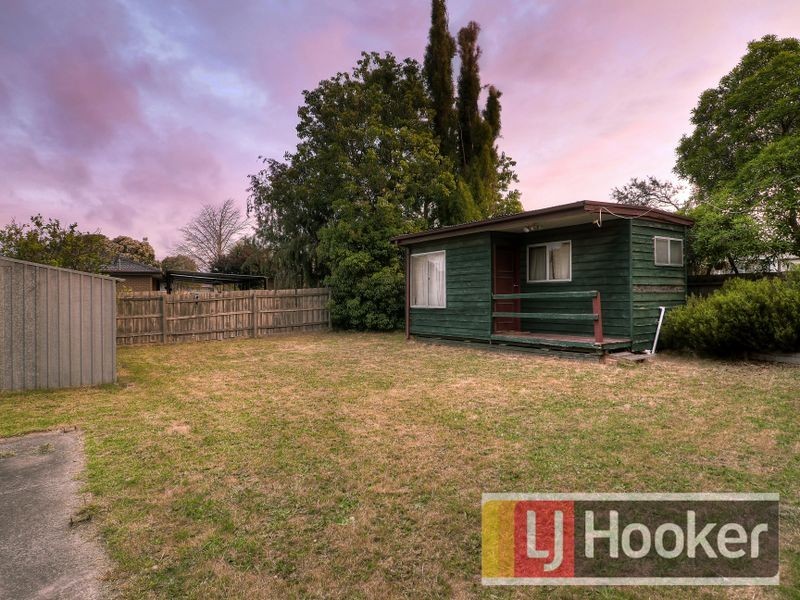 6 Hampton Drive, Hampton Park VIC 3976