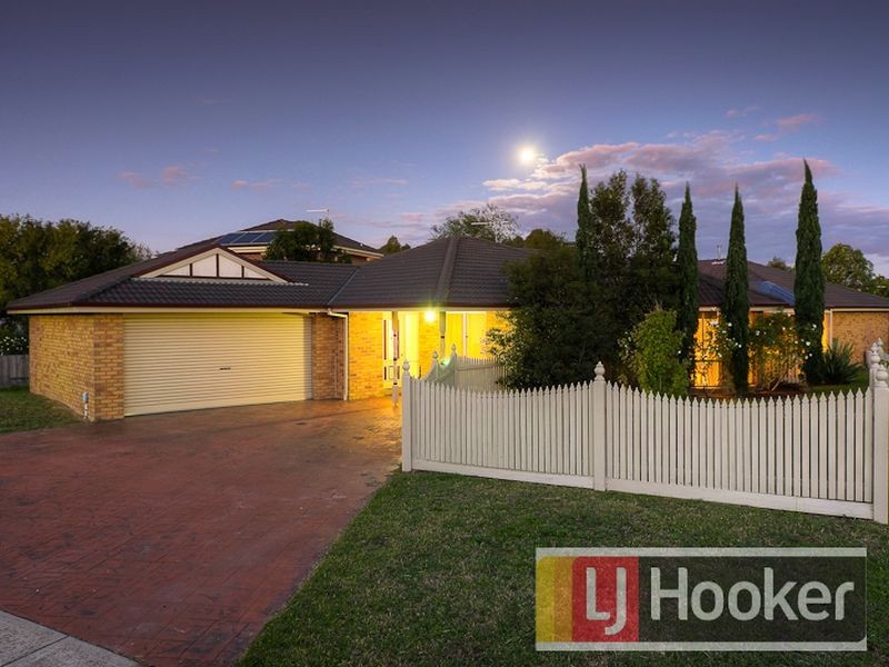 2 Floral Gardens, Narre Warren South VIC 3805