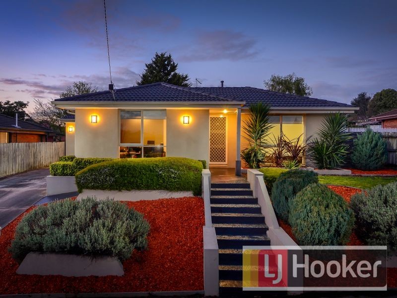 23 Meredith Crescent, Hampton Park VIC 3976