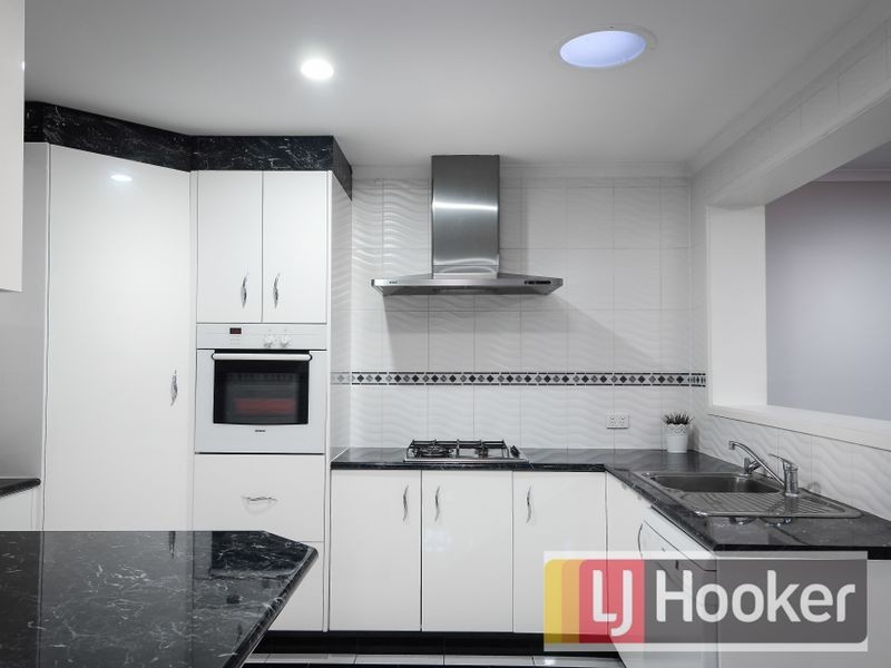 23 Meredith Crescent, Hampton Park VIC 3976