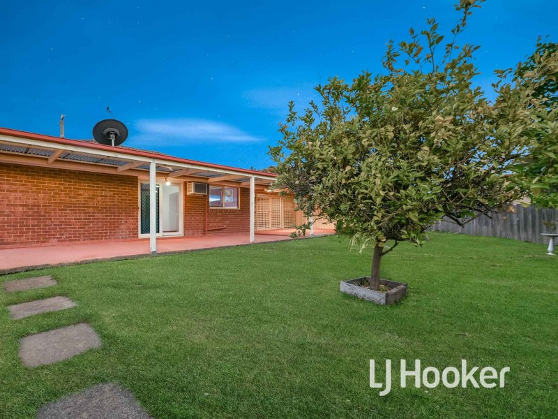 138 Warana Drive, Hampton Park VIC 3976