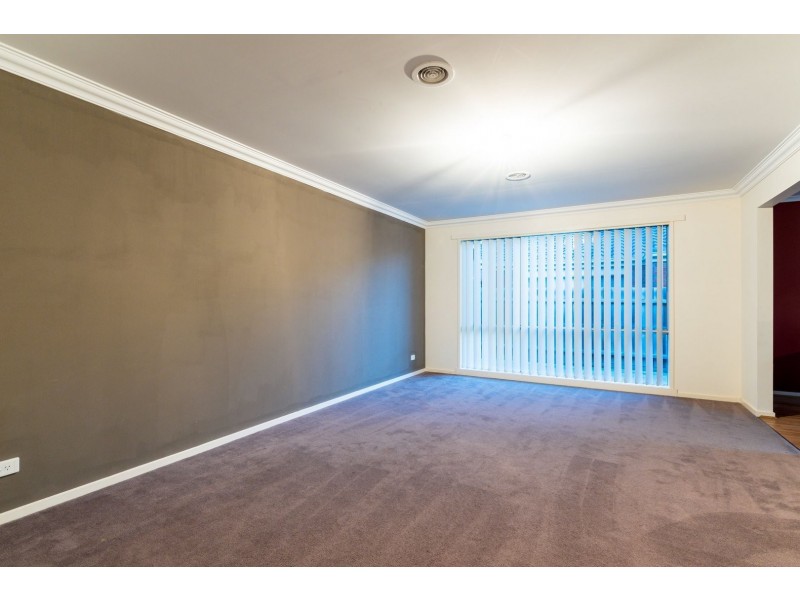 13 Allara Drive, Hampton Park VIC 3976