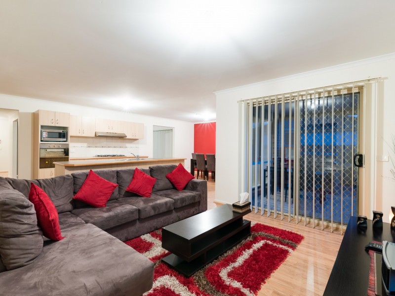 13 Allara Drive, Hampton Park VIC 3976