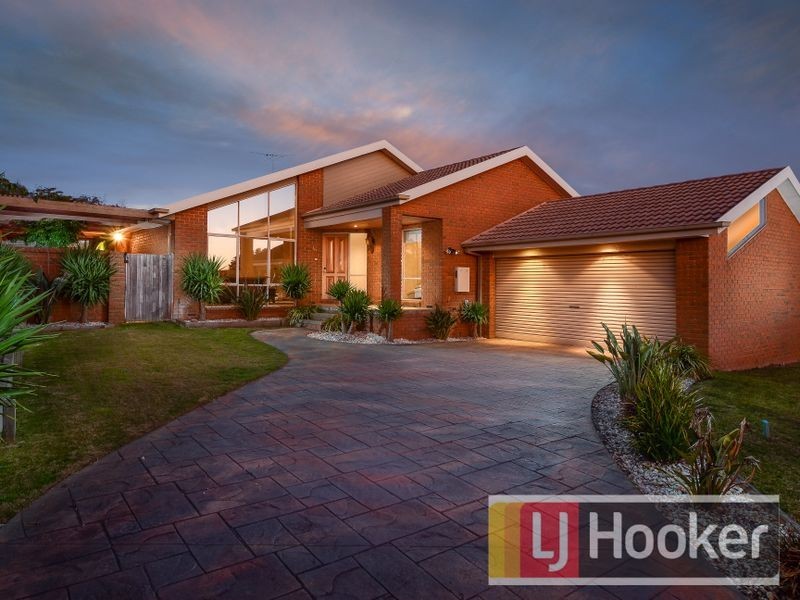 18 Debanne Court, Narre Warren VIC 3805