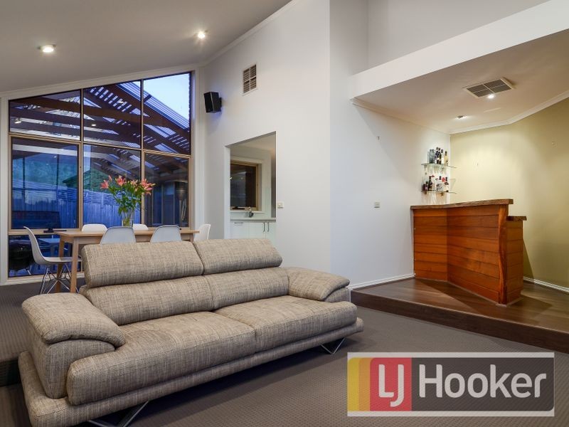 18 Debanne Court, Narre Warren VIC 3805