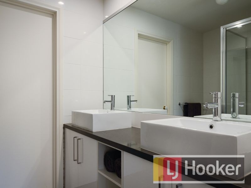 18 Debanne Court, Narre Warren VIC 3805
