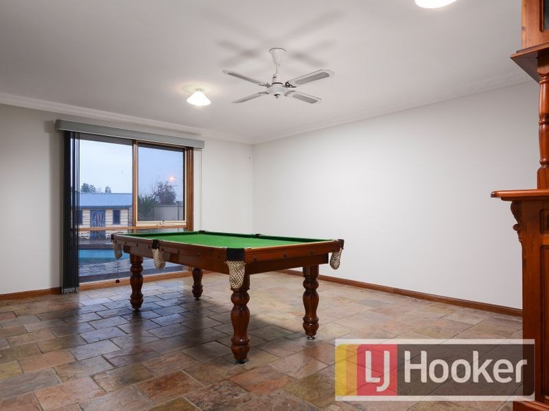 7 Oxenford Rise, Narre Warren South VIC 3805