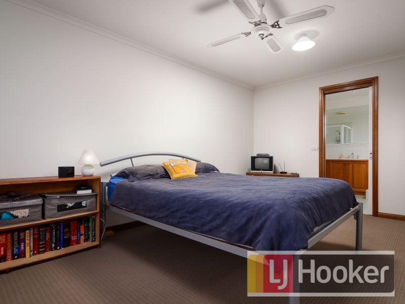 7 Oxenford Rise, Narre Warren South VIC 3805