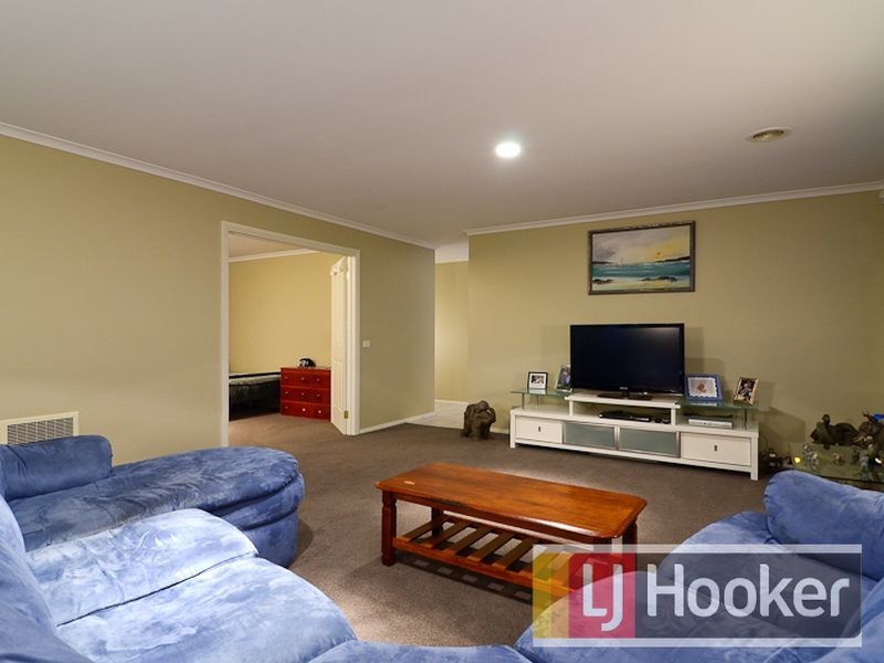 124 The Promenade, Narre Warren South VIC 3805
