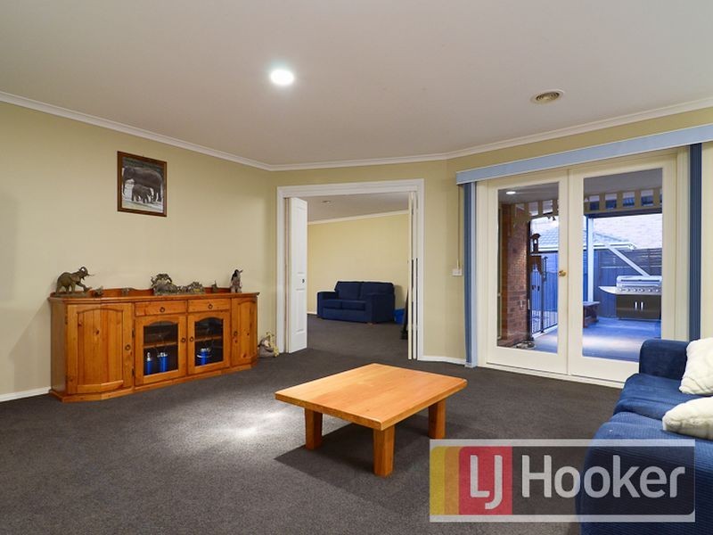 124 The Promenade, Narre Warren South VIC 3805