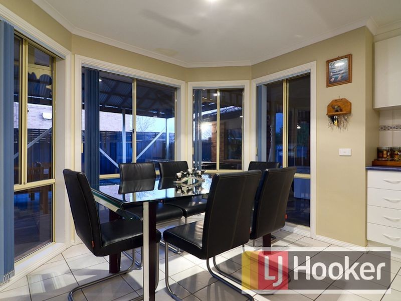 124 The Promenade, Narre Warren South VIC 3805