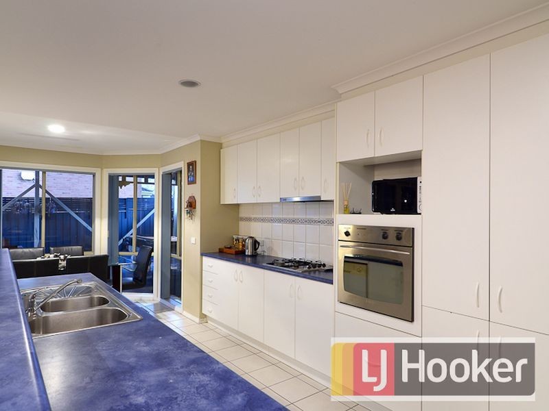 124 The Promenade, Narre Warren South VIC 3805