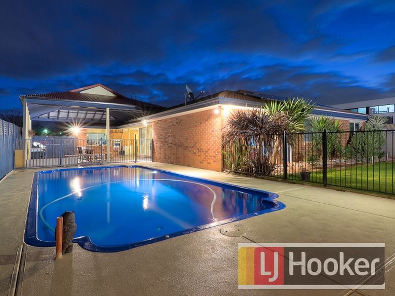 124 The Promenade, Narre Warren South VIC 3805