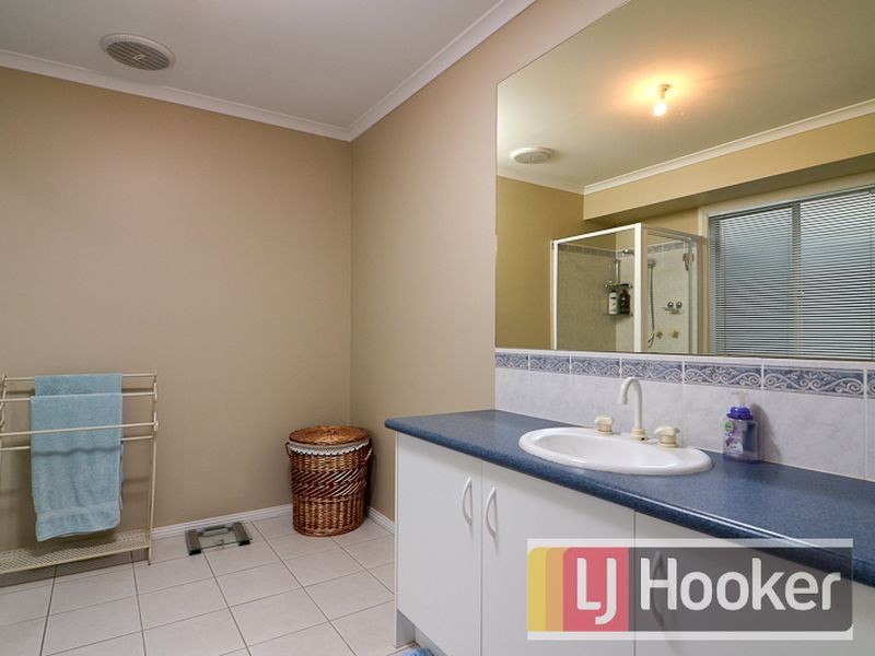 124 The Promenade, Narre Warren South VIC 3805