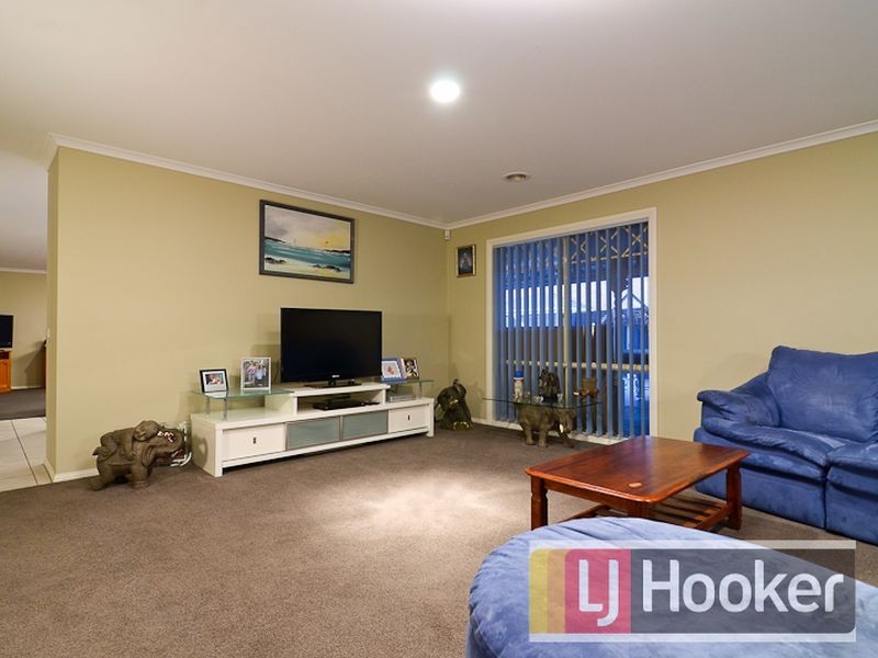 124 The Promenade, Narre Warren South VIC 3805