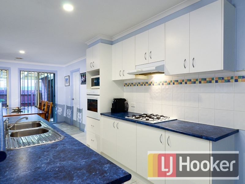 43 Chisholm Crescent, Narre Warren South VIC 3805