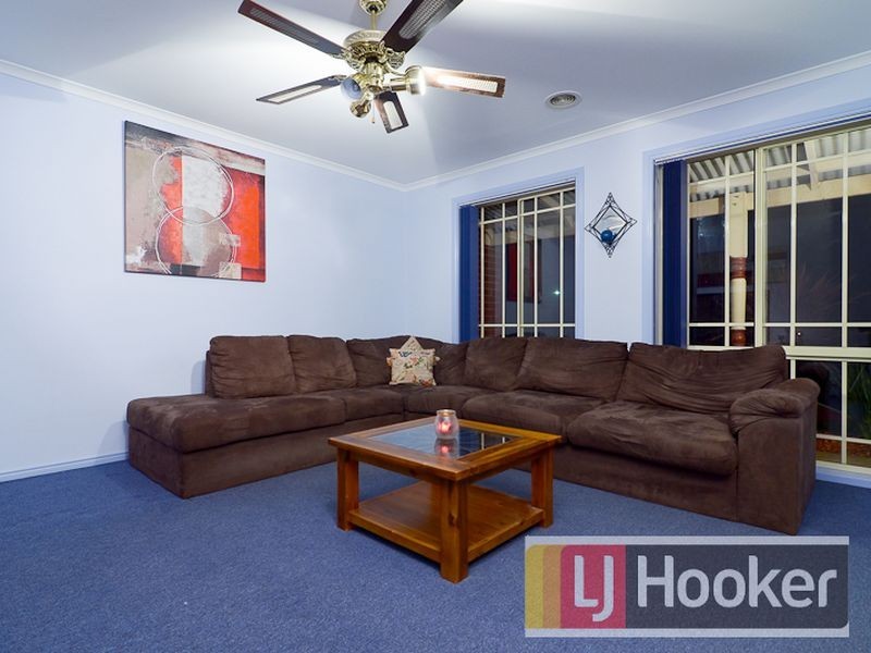 43 Chisholm Crescent, Narre Warren South VIC 3805