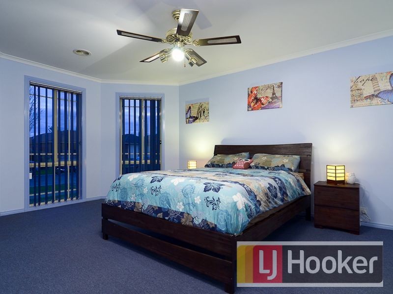 43 Chisholm Crescent, Narre Warren South VIC 3805