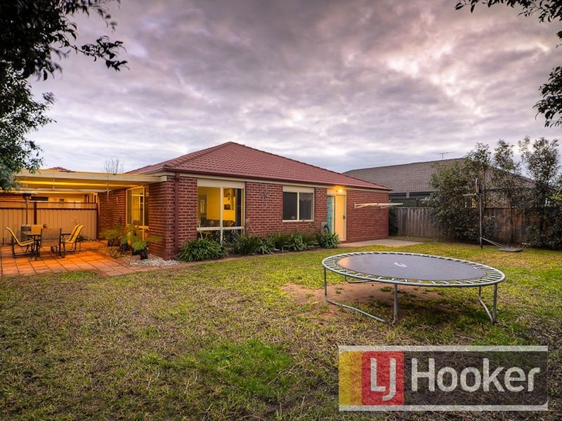 43 Chisholm Crescent, Narre Warren South VIC 3805