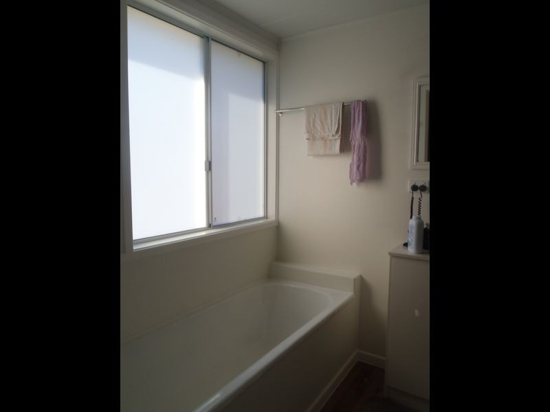 8 Creek Street, Yuleba QLD 4427