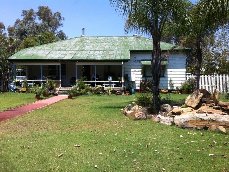 6 Northern Road, Roma QLD 4455