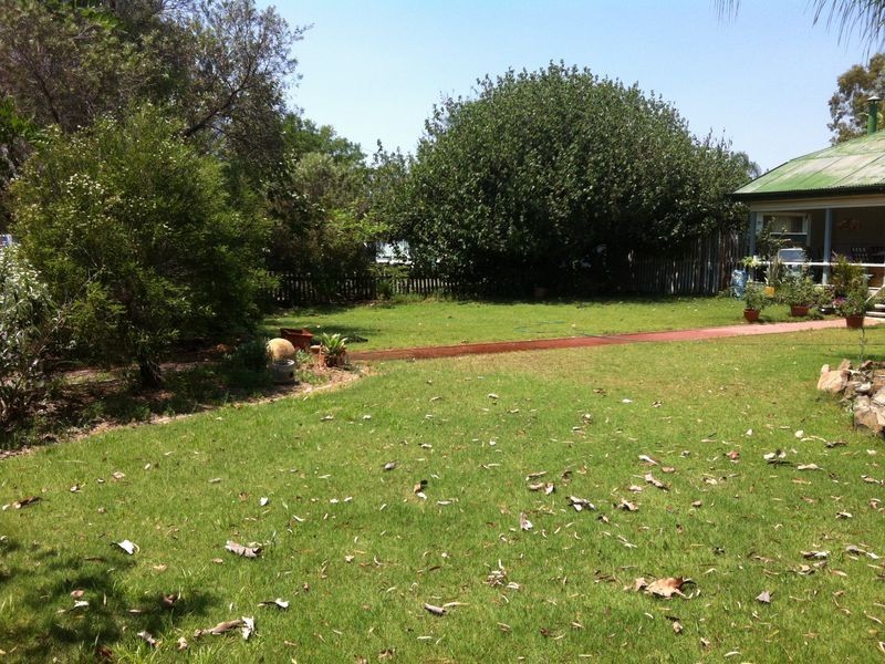 6 Northern Road, Roma QLD 4455