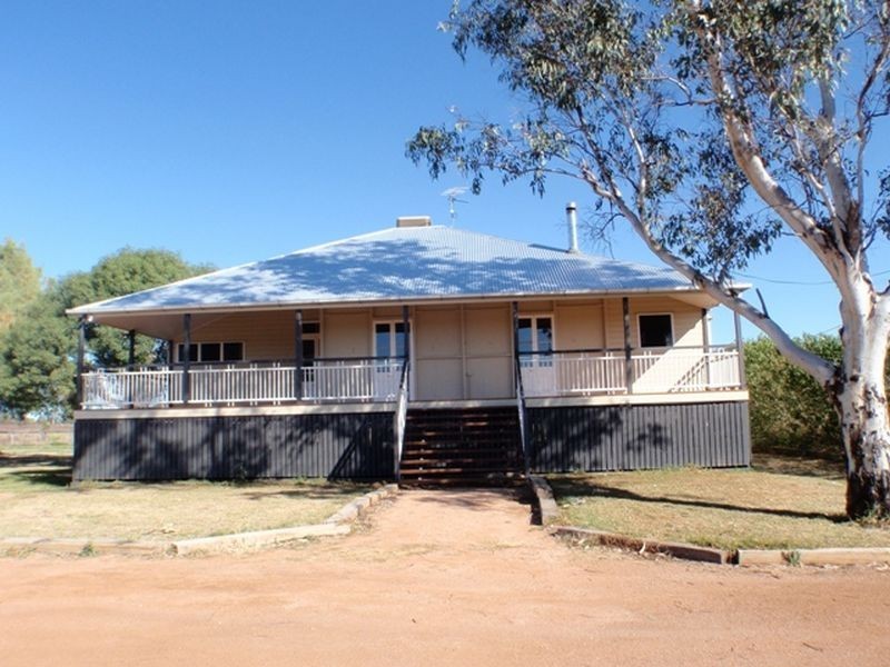 2-26 Ivy Street, Roma QLD 4455
