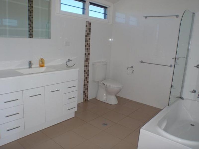 2-26 Ivy Street, Roma QLD 4455