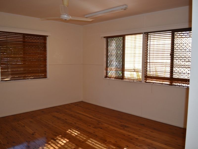 5 Wright Street, Roma QLD 4455