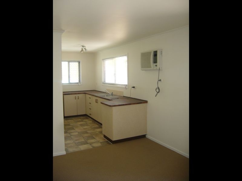 1/76 Hawthorne Street, Roma QLD 4455