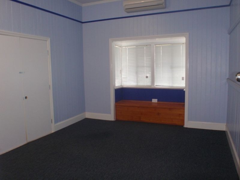 47 Bowen Street, Roma QLD 4455