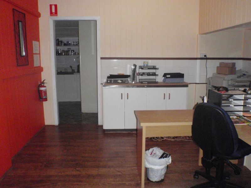 47 Bowen Street, Roma QLD 4455