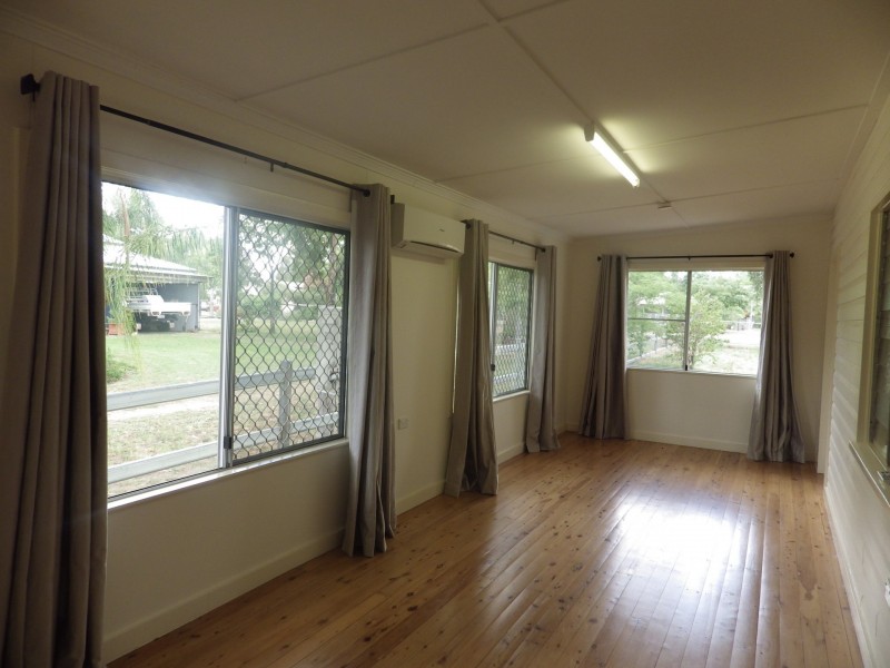 87 Alice Street, Mitchell QLD 4465