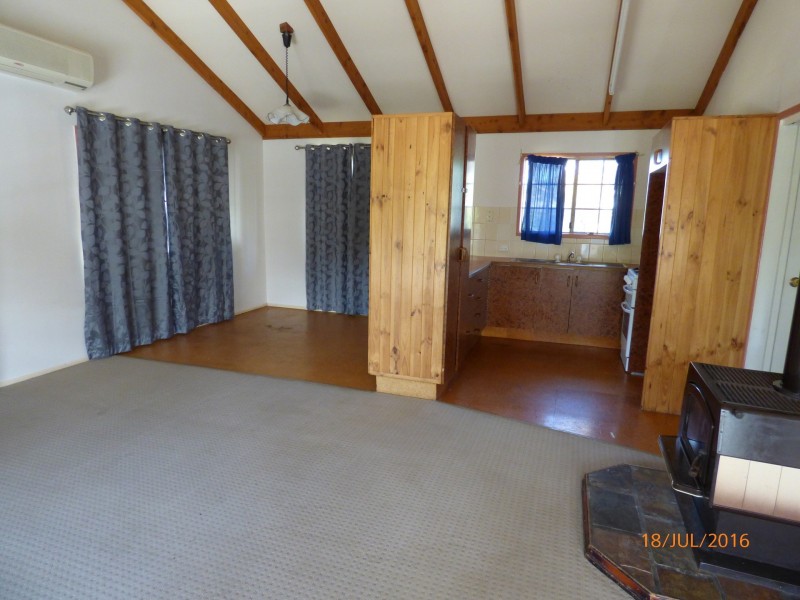 6 Beitz Street, Roma QLD 4455