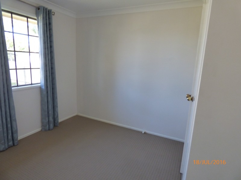 6 Beitz Street, Roma QLD 4455